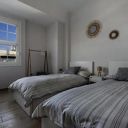 Atico Auditorio Centro 라오로타바