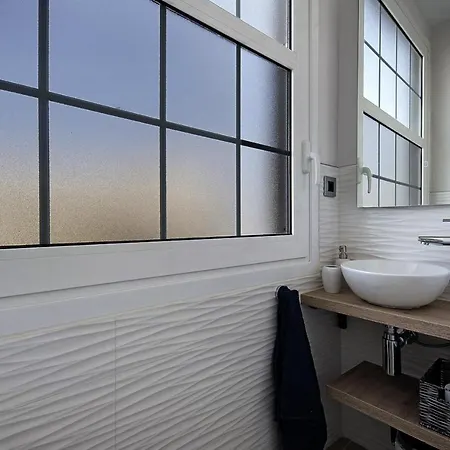 Atico Auditorio Centro 아파트